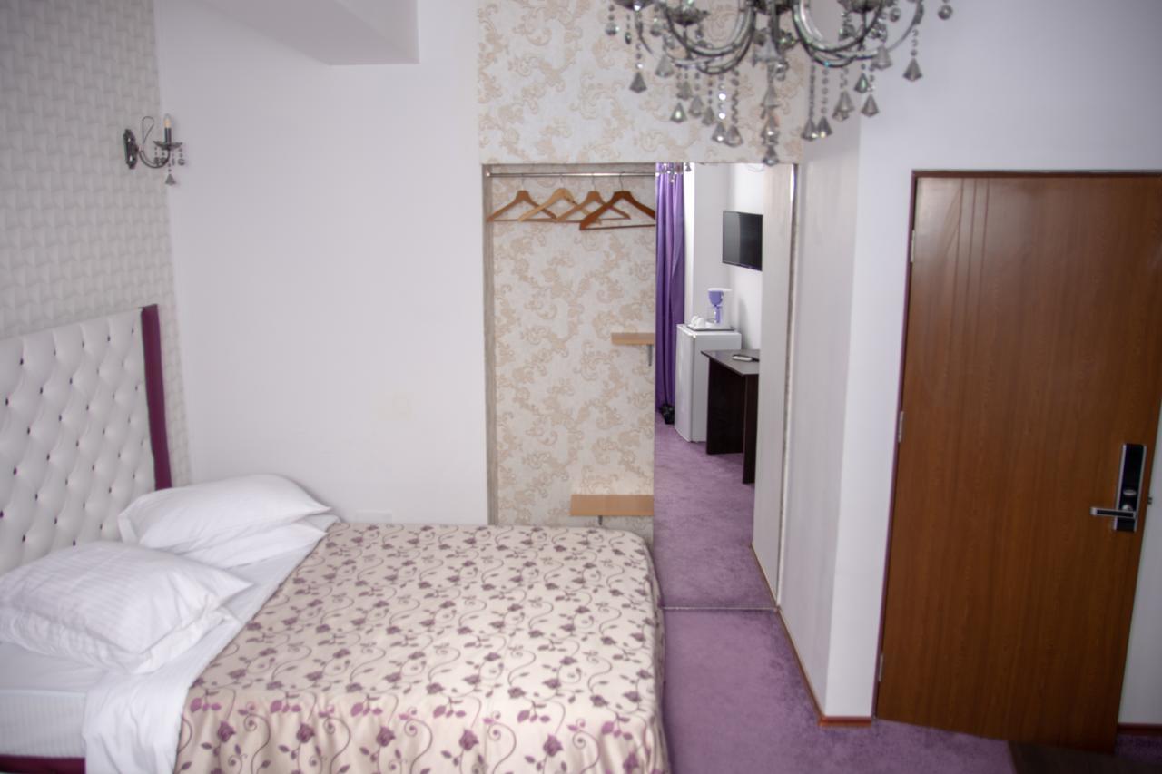 Iris Boutique Therme & Bucharest Otopeni Airport Exterior foto