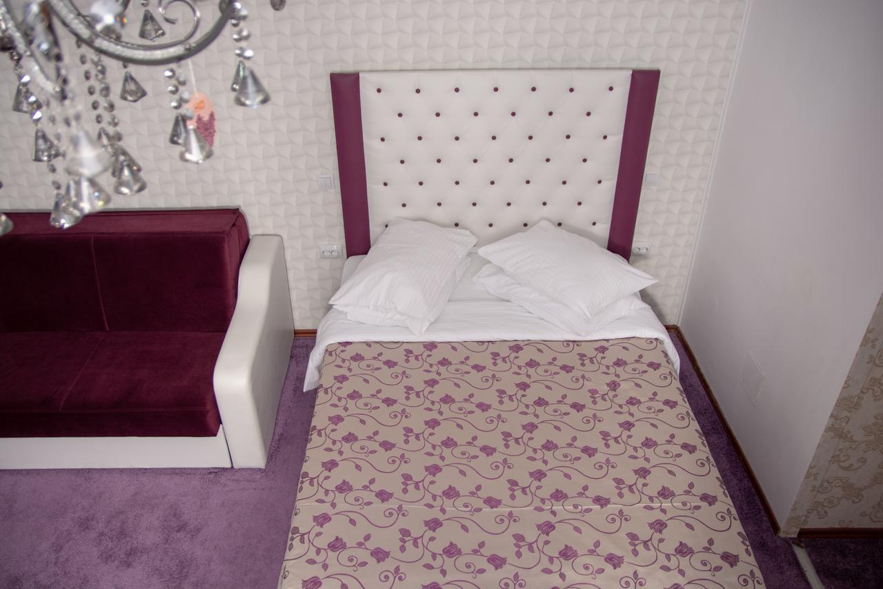 Iris Boutique Therme & Bucharest Otopeni Airport Exterior foto